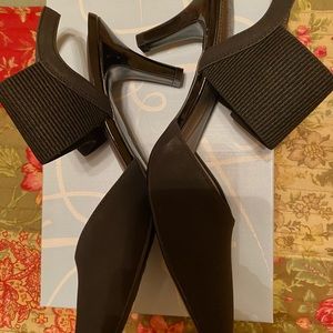 Life Stride black heels